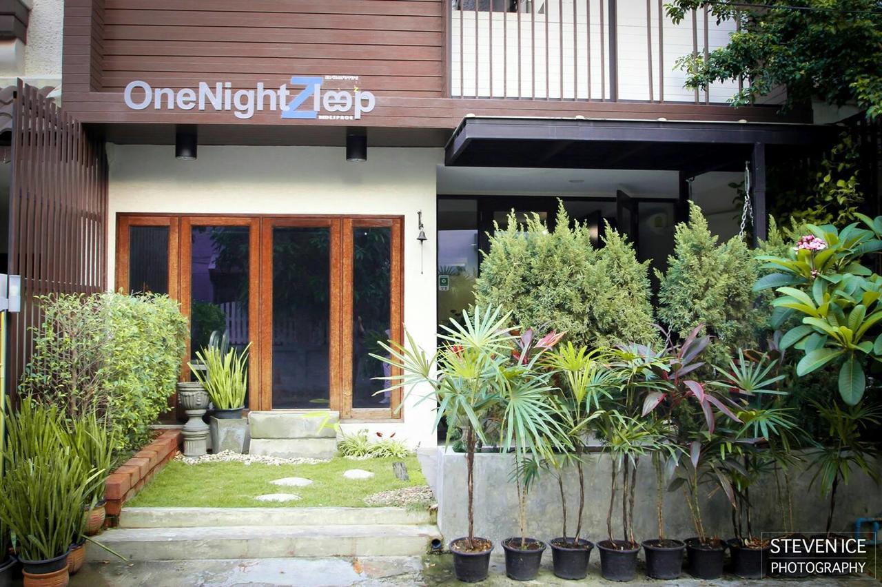 One Night Zleep At Nimman Hostel Chiang Mai Exterior foto