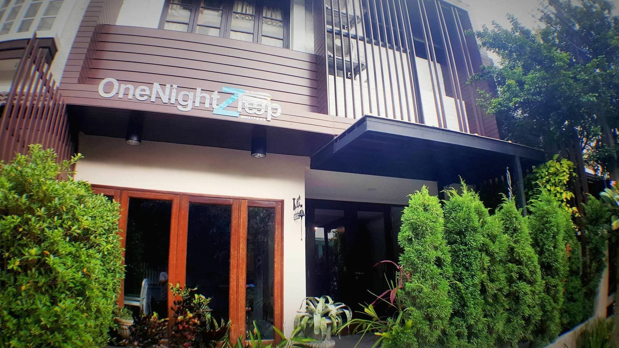 One Night Zleep At Nimman Hostel Chiang Mai Exterior foto